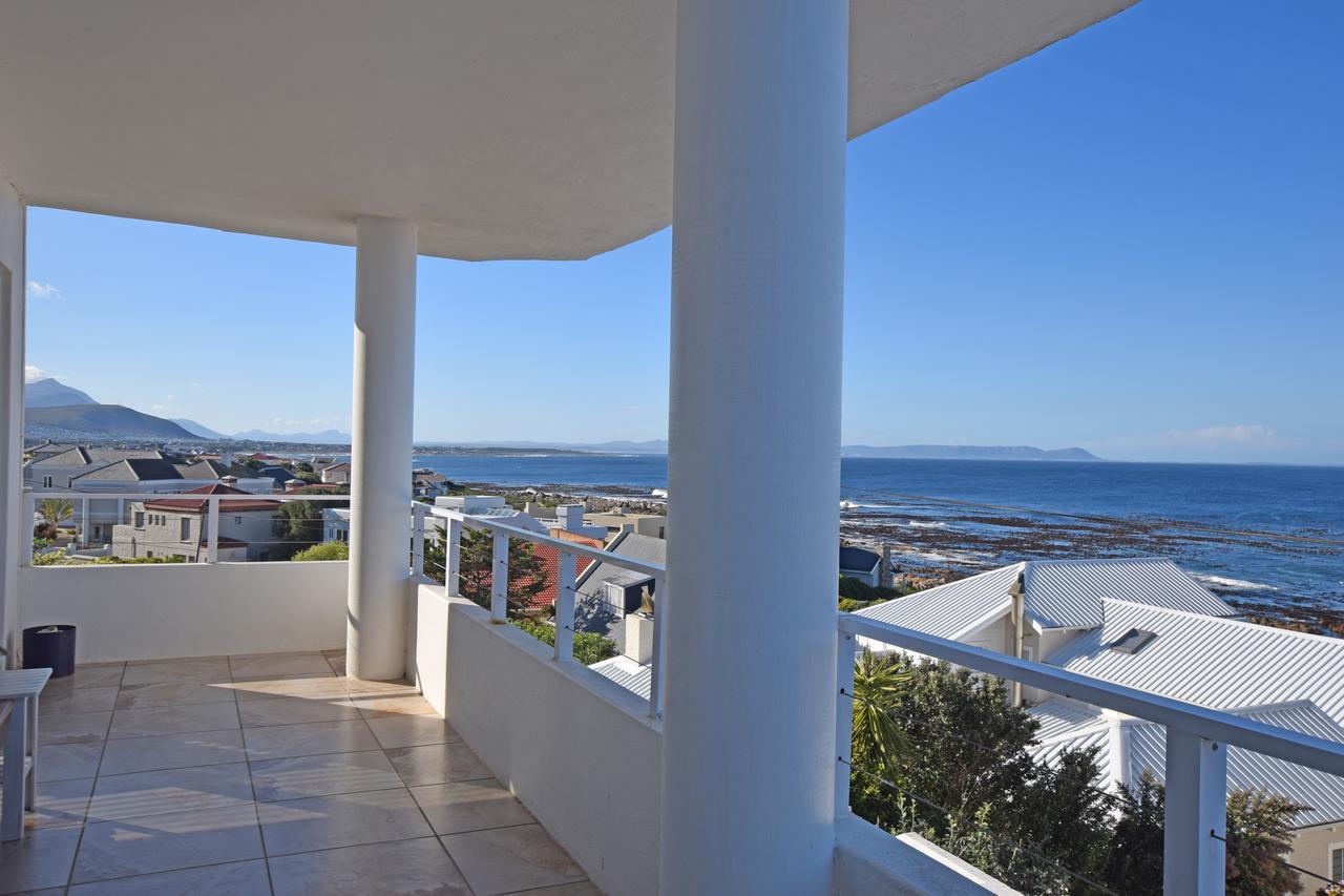 Apartment Dolphin House Hermanus Eksteriør billede