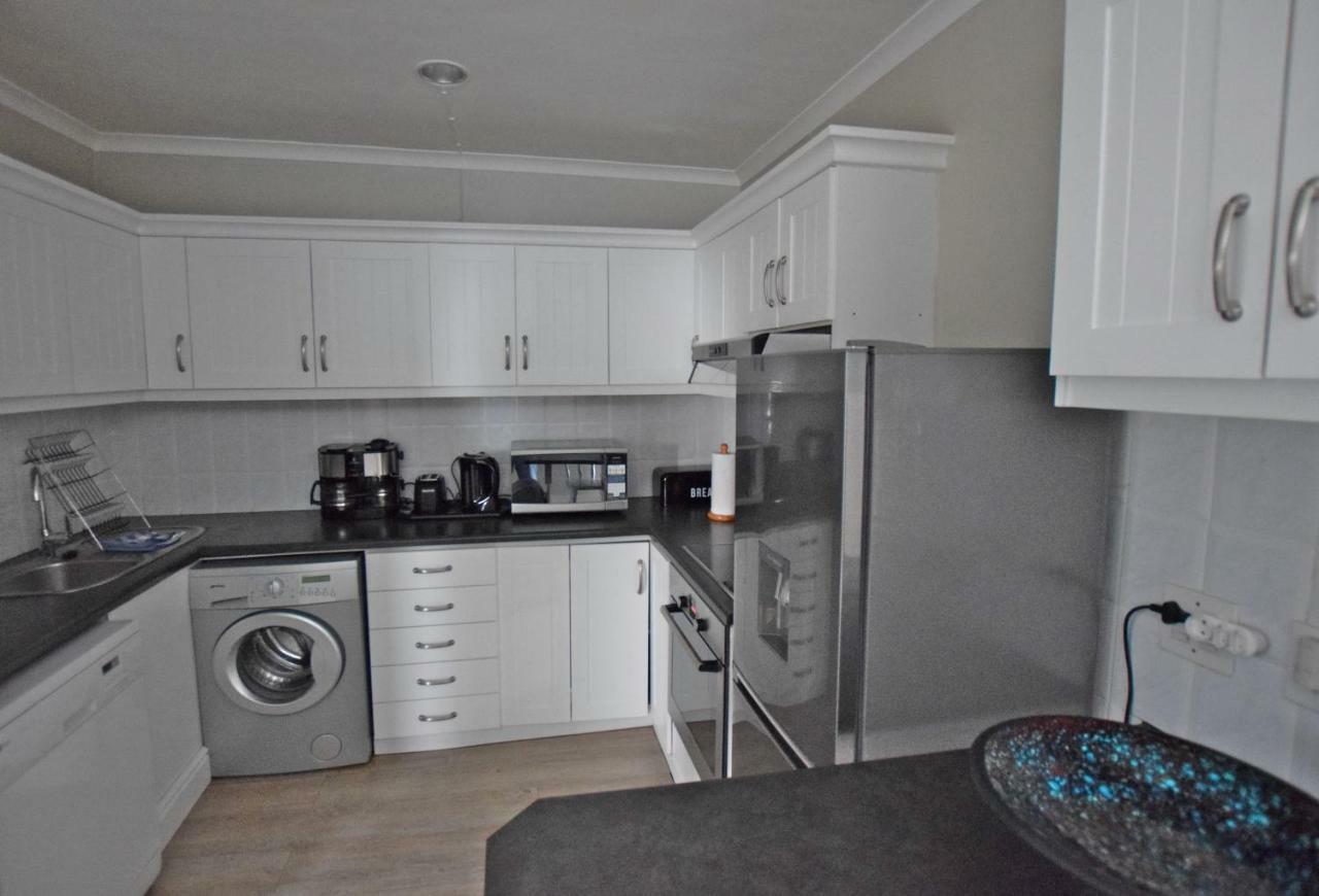 Apartment Dolphin House Hermanus Eksteriør billede
